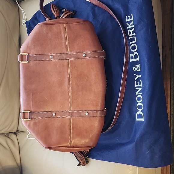 Dooney and Burke Saddlebag and Wallet Floritine. - Picture 5 of 12